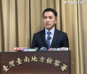 涉收賄勒索遭訴　前台南市議長郭信良150萬元交保