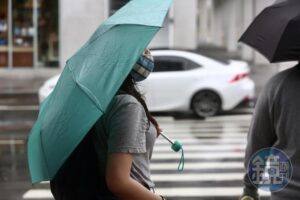 午後雨彈來襲！17縣市大雨特報　部分地區可能持續到晚上
