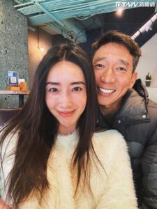 結婚9年曬恩愛！隋棠臉貼老公放閃　甜讚神隊友：謝謝你還是對的人