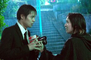 松岡茉優對窪田正孝「吻後不理」　他《愛在閃電下》祭濕身告白奏效