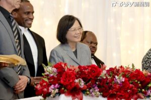 「1人公司」超思雞蛋爭議　蔡英文談陳吉仲「相信一切禁得起檢驗！」