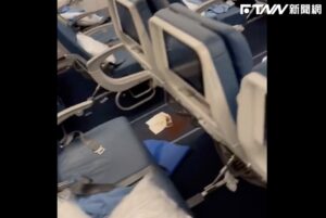 拉到成「生物危害問題」乘客腹瀉滿溢機艙　飛機直接折返