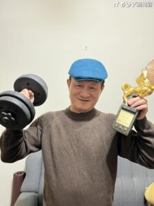 得金馬喊「堅信台灣是獨立國家」！陳慕義出門投票：晚上吃火鍋看開票