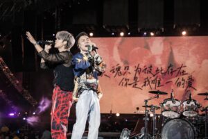 GX明年登高流獻唱　鼓鼓、蕭秉治首次簽票會遇黃色小鴨靠港